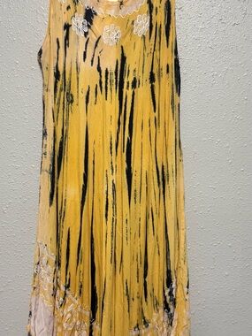 Advance Apparels Yellow and Black Tie-Dye Maxi Skirt with White Floral Trim